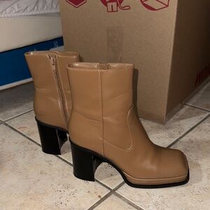 Forever 21 Tan Heeled Boots